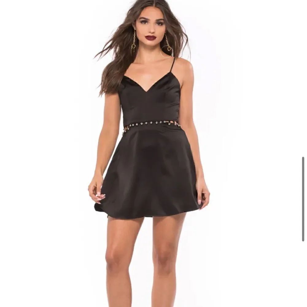 NBD BRANDI DRESS - Picture 2 of 10
